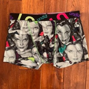 UNDIZ BOXER BRIEFS MEN'S SIZE LARGE PIXELATED MOVIE STARS SILKY BRAND NEW